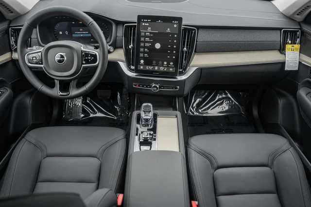 New 2026 Volvo XC90 B6 Plus w/ Protection Package Premier image 19