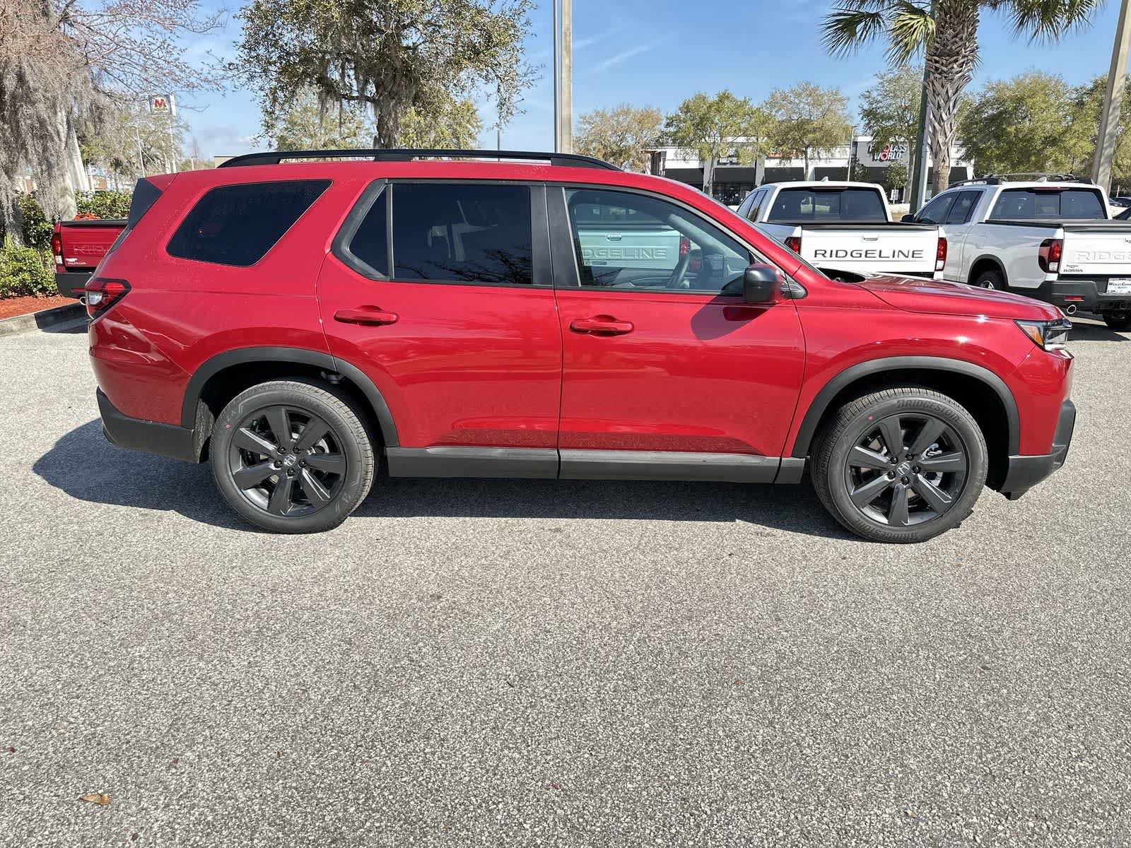 New 2026 Honda Pilot Sport image 7