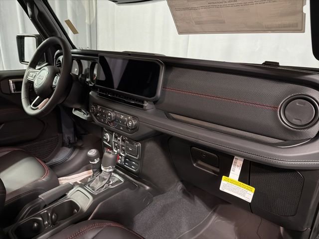 New 2026 Jeep Wrangler Unlimited Rubicon w/ Technology Group image 20