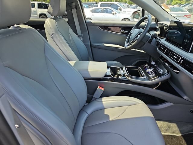 Used 2021 Lincoln Nautilus Reserve w/ Equipment Group 201A FWD image 10
