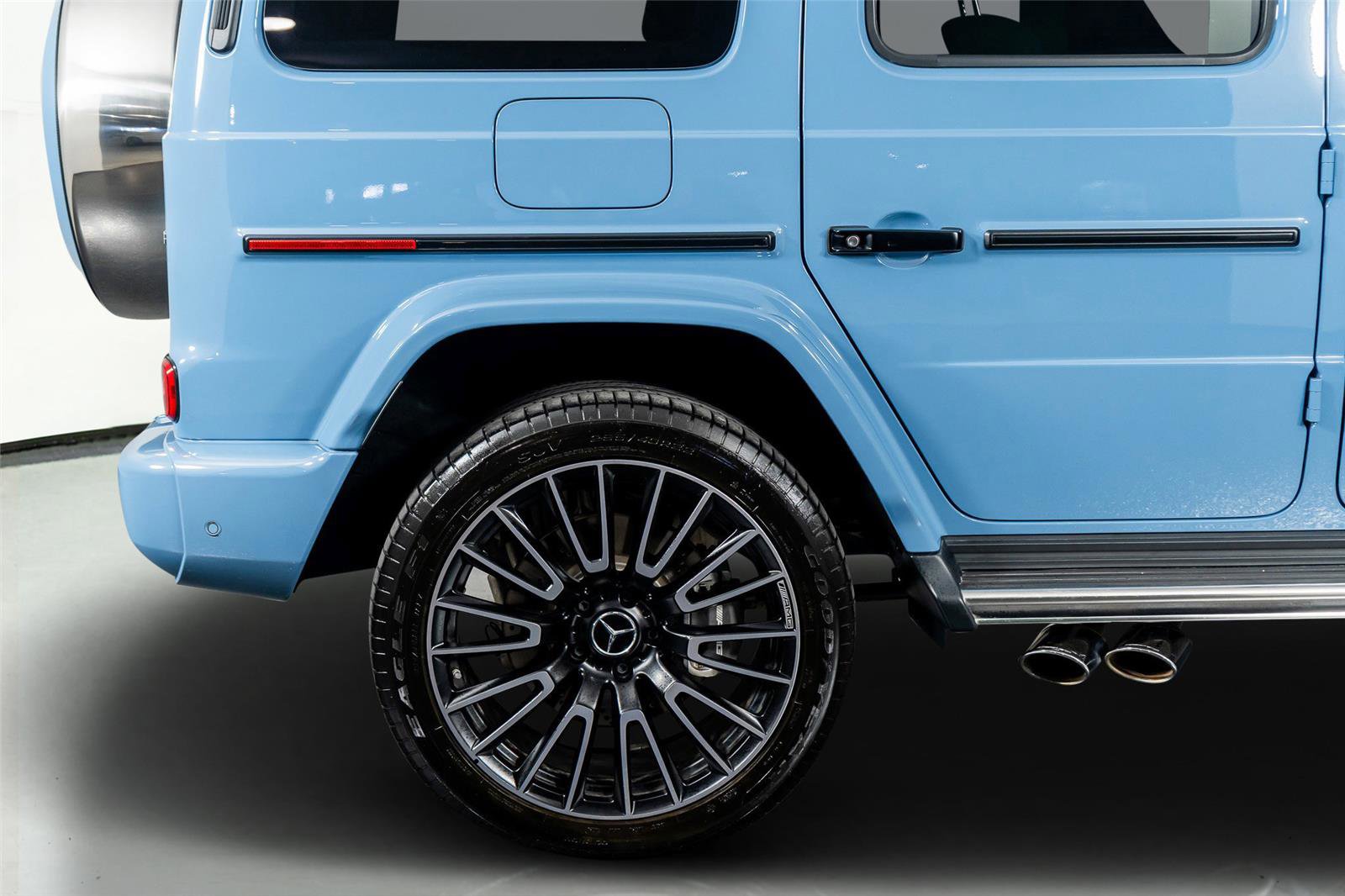 Used 2025 Mercedes-Benz G 63 AMG 4MATIC image 9