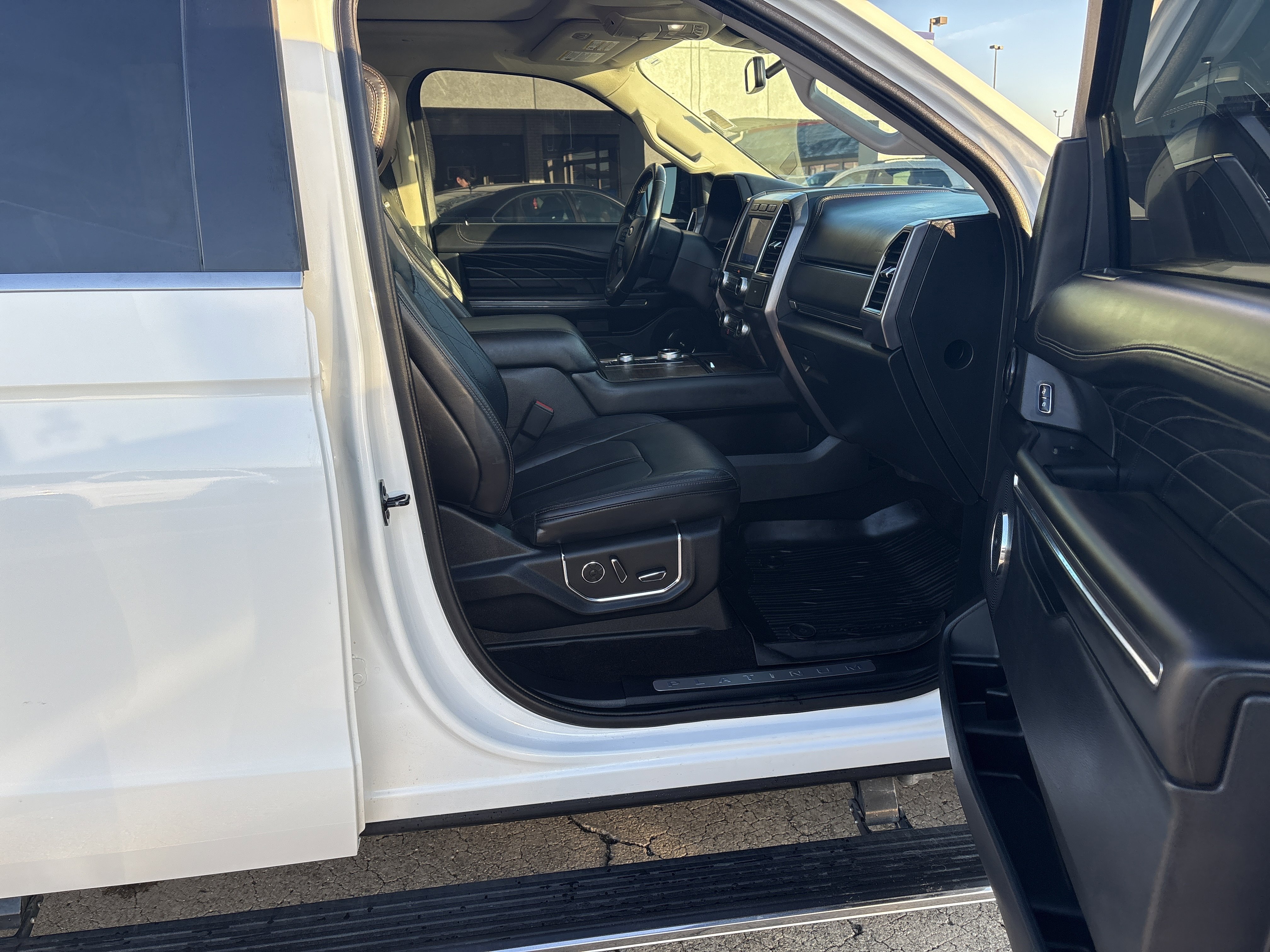 Used 2020 Ford Expedition Max Platinum image 9