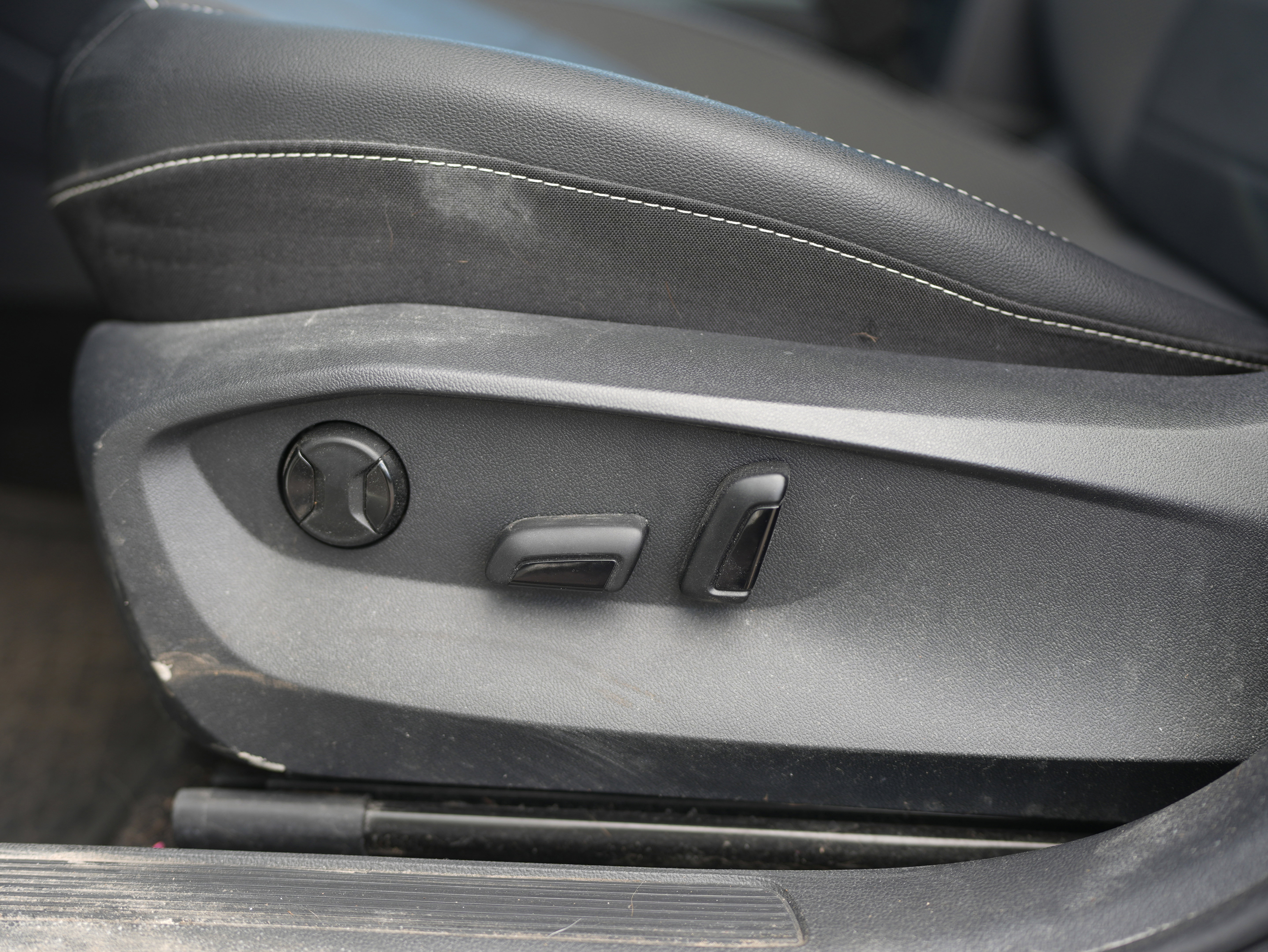 Used 2022 Volkswagen Taos SE image 27