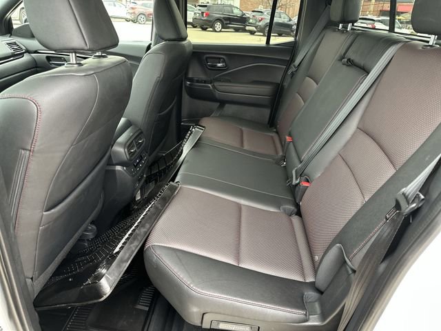 Used 2025 Honda Ridgeline Black Edition image 27