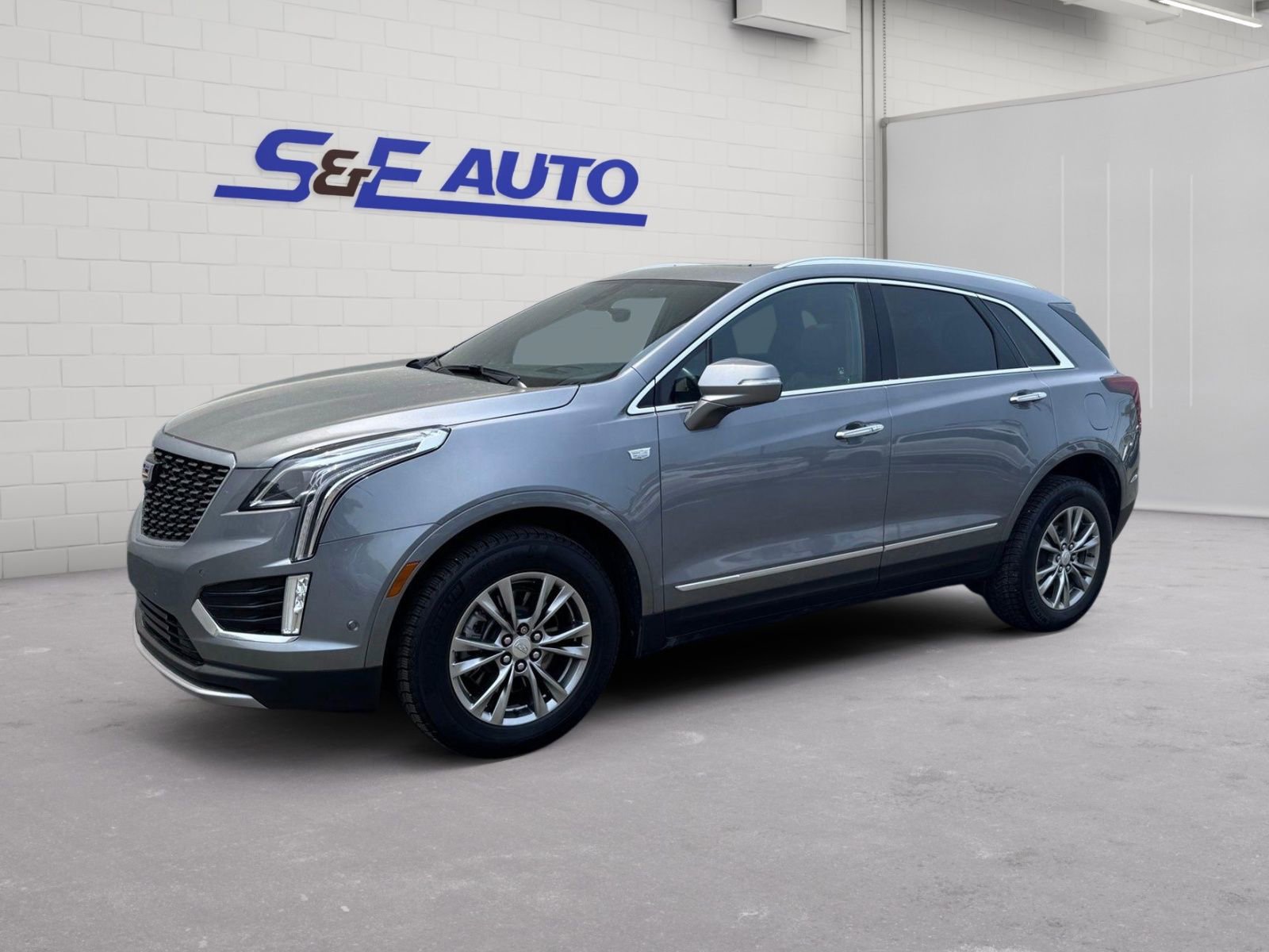 Used 2021 Cadillac XT5 Premium Luxury image 1