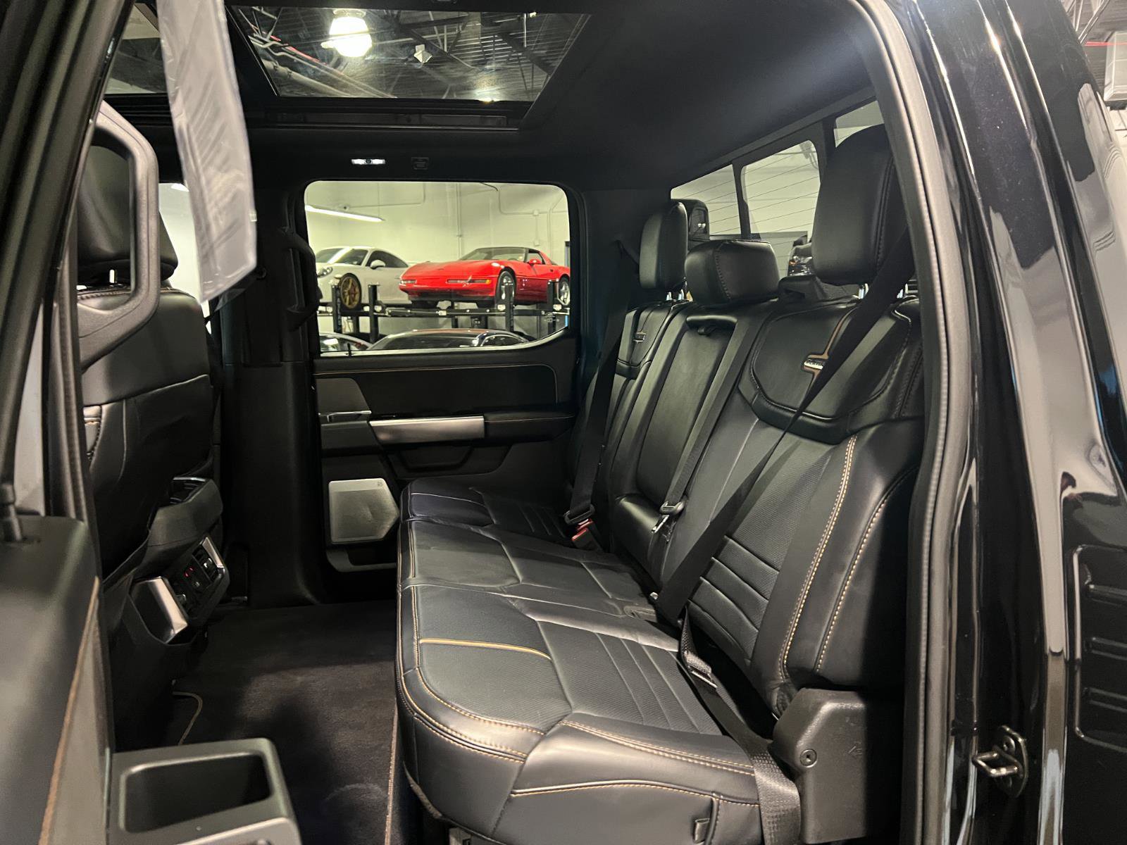 Used 2023 Ford F350 Platinum w/ Tremor Off-Road Package image 27