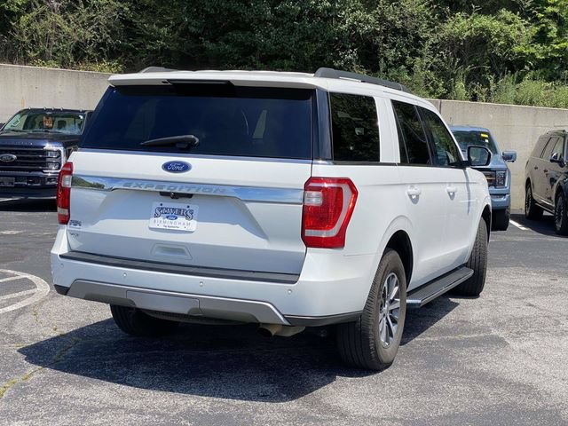 Used 2020 Ford Expedition XLT w/ Equipment Group 202A AWD/4WD image 3