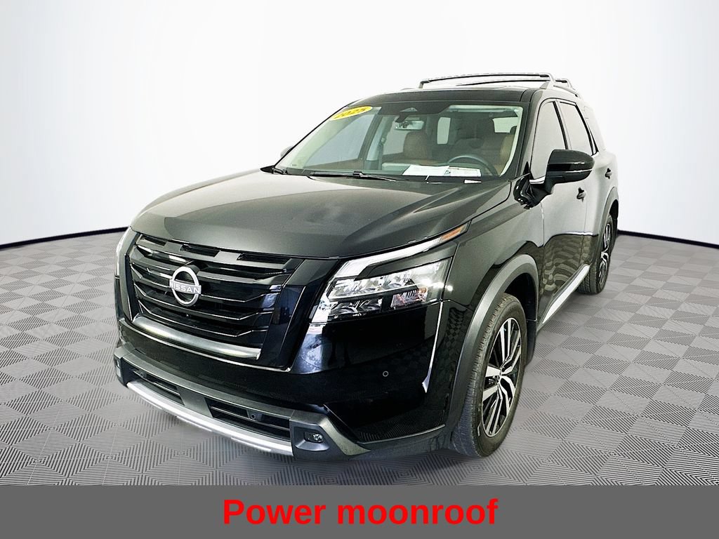 Certified 2025 Nissan Pathfinder Platinum w/ Black Appearance Package AWD/4WD image 7