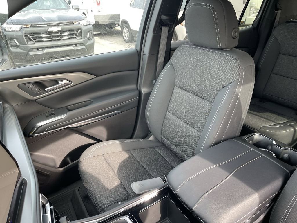 New 2026 Chevrolet Traverse LT w/ Driver Confidence Package FWD image 25