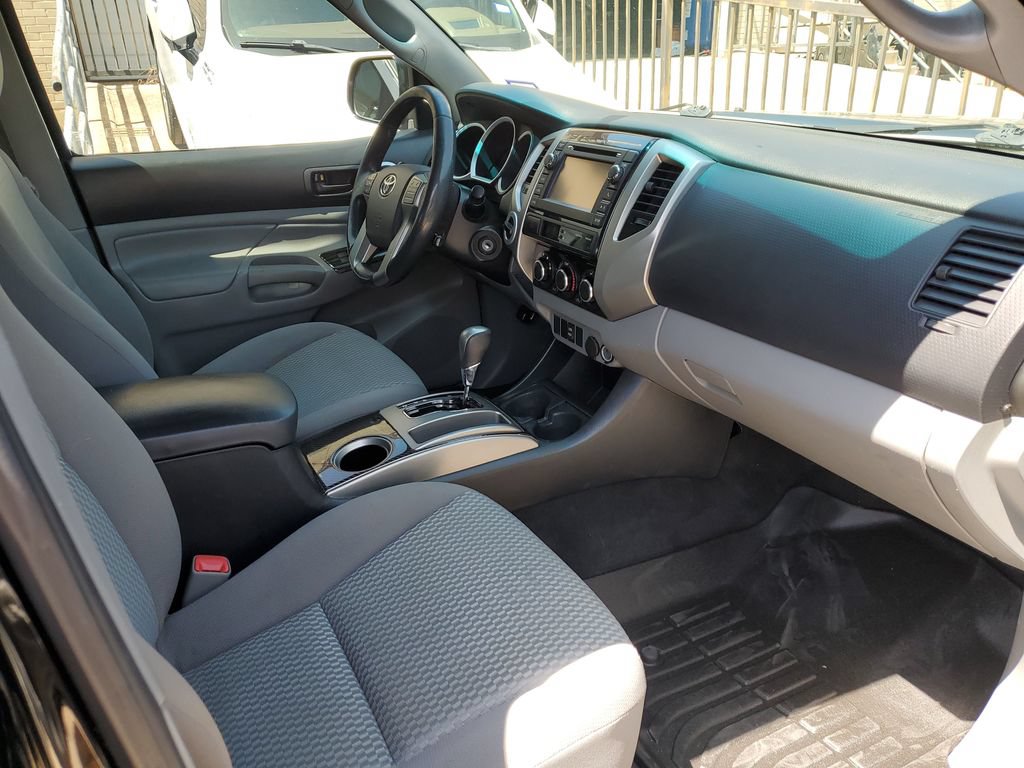 Used 2013 Toyota Tacoma 4x4 Double Cab w/ SR5 Pkg image 25
