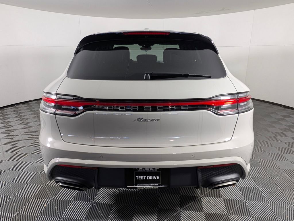 New 2026 Porsche Macan image 6