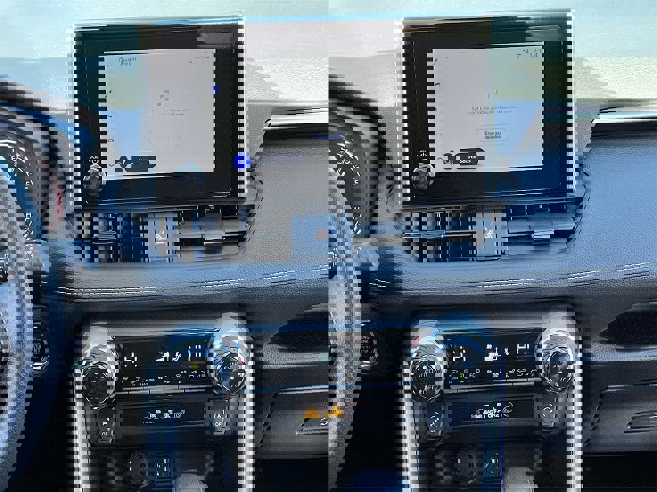 Used 2024 Toyota RAV4 XLE image 15