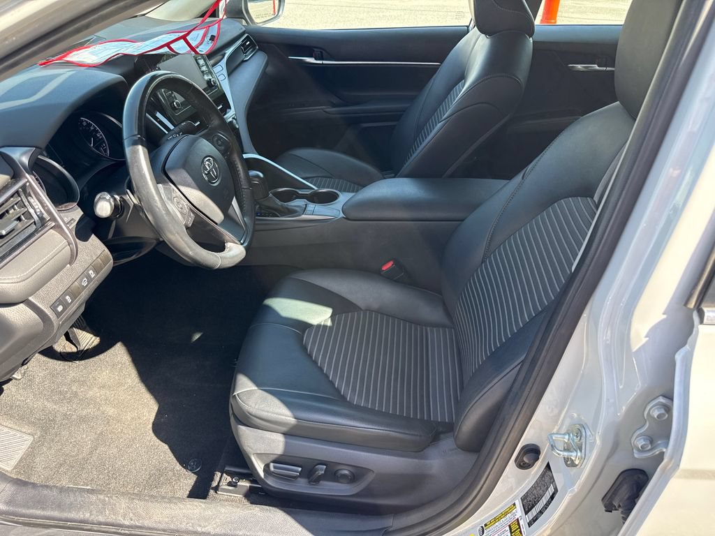 Used 2023 Toyota Camry SE FWD image 10