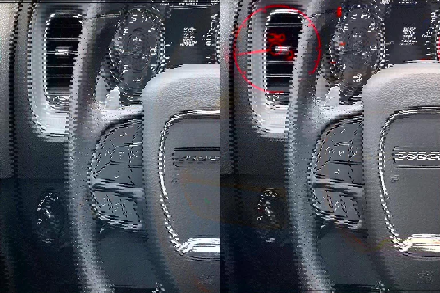 Used 2023 Dodge Charger R/T w/ Technology Group image 25