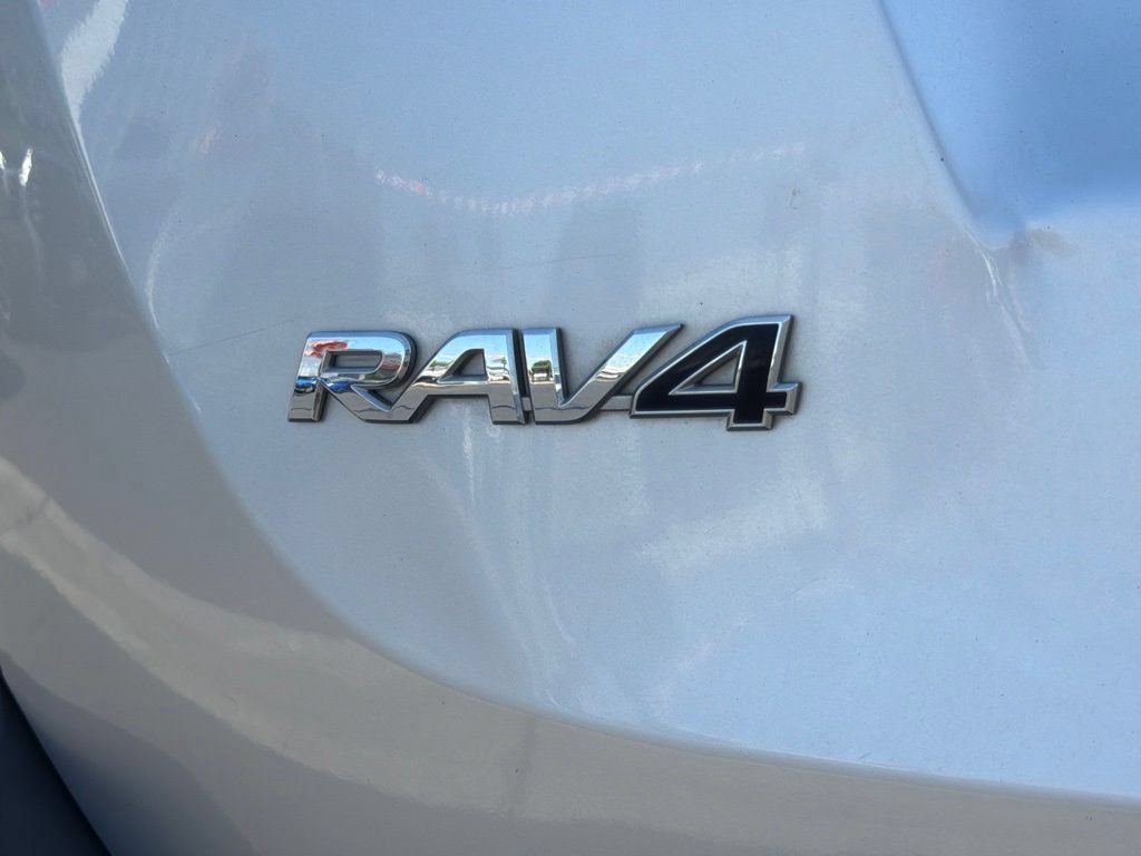 Used 2013 Toyota RAV4 Limited FWD image 13
