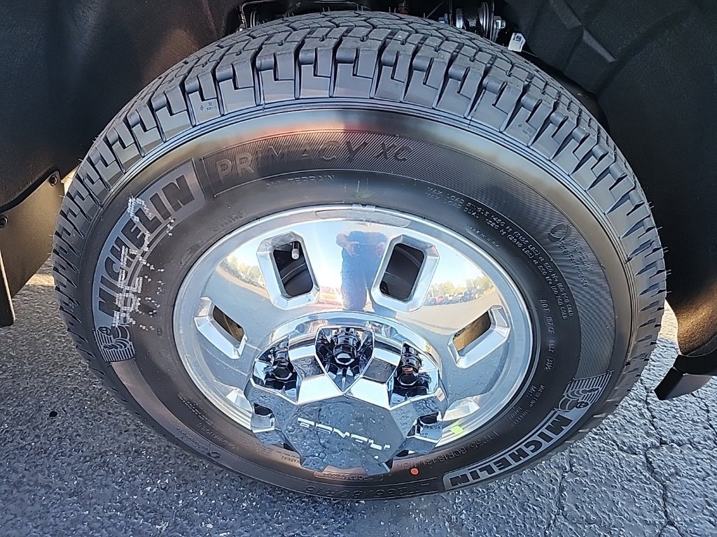 New 2026 GMC Sierra 3500 Denali Ultimate image 10