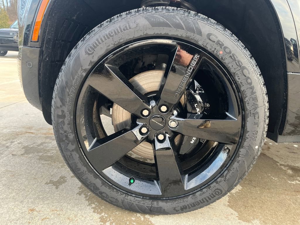 New 2026 Land Rover Defender 110 V8 image 22