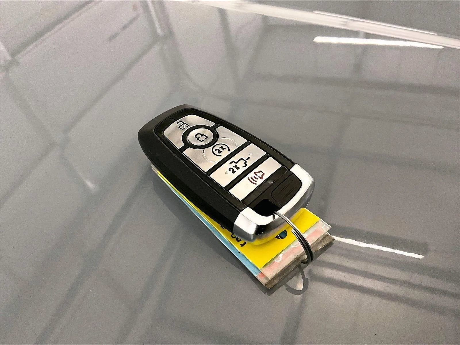 Used 2025 Ford F350 Lariat w/ Chrome Package image 9