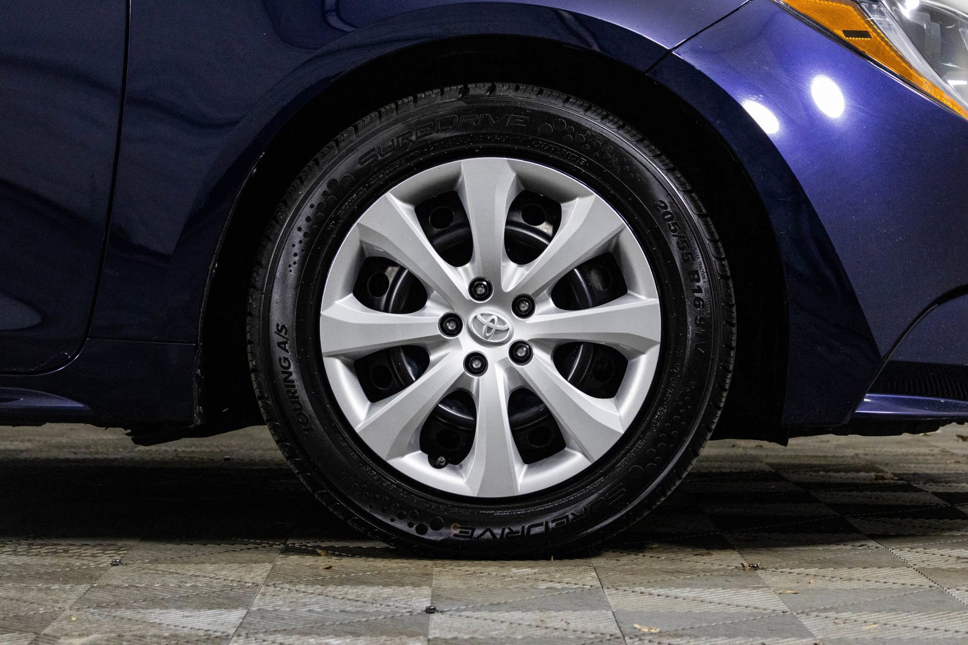 Used 2023 Toyota Corolla LE FWD image 39