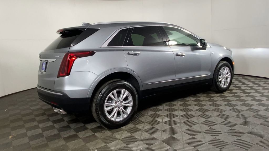 New 2025 Cadillac XT5 Luxury image 10