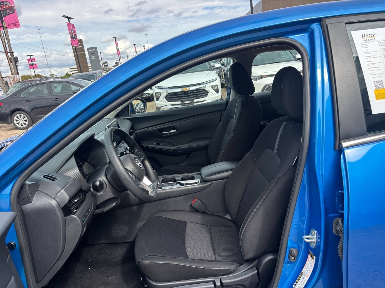 Used 2025 Nissan Sentra SV FWD image 24