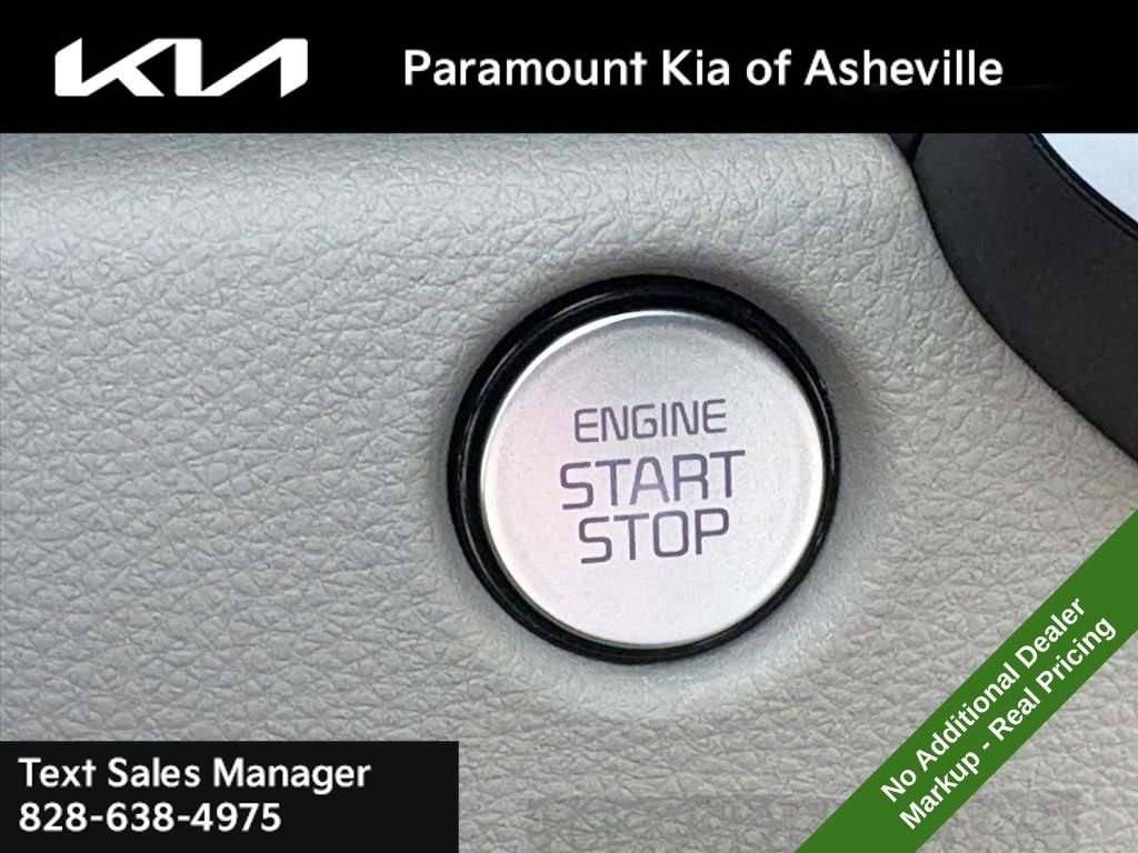 New 2026 Kia Carnival SX w/ SX Dark Edition Package image 16