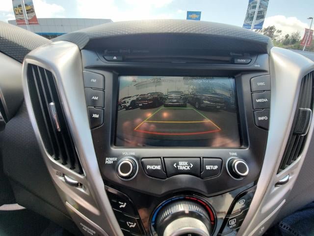 Used 2014 Hyundai Veloster w/ Style Package 02 FWD image 15