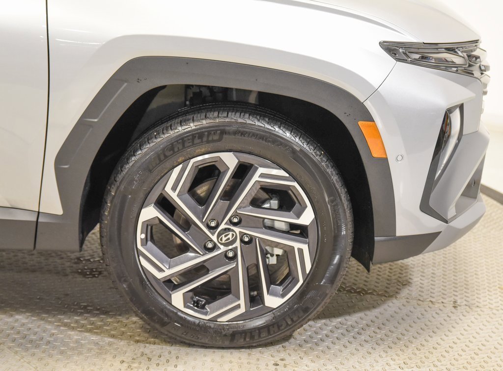 Used 2025 Hyundai Tucson Limited image 13