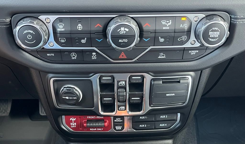 New 2025 Jeep Gladiator Rubicon w/ Convenience Group image 17