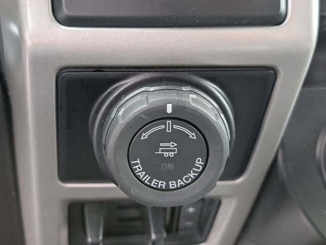 Used 2016 Ford F150 Lariat w/ Equipment Group 502A Luxury AWD/4WD image 16