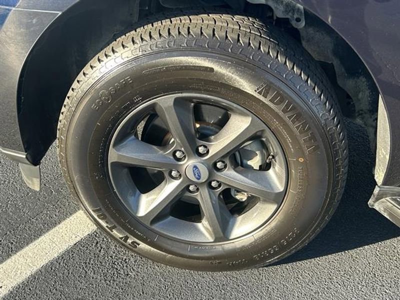 Used 2021 Ford Expedition XL image 31