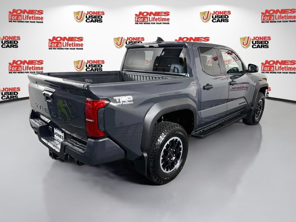 Certified 2025 Toyota Tacoma TRD Off-Road AWD/4WD image 16