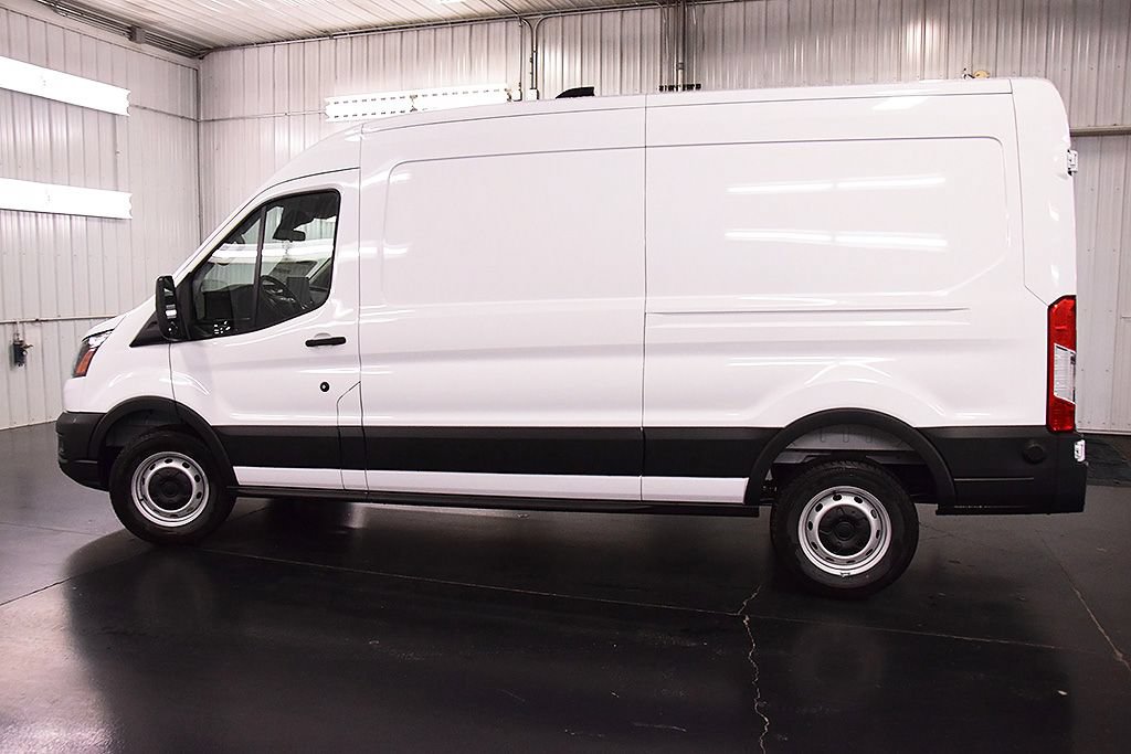 New 2026 Ford Transit 150 148 Medium Roof RWD image 4