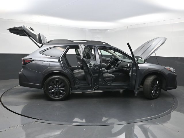 Used 2024 Subaru Outback Onyx Edition AWD/4WD image 39