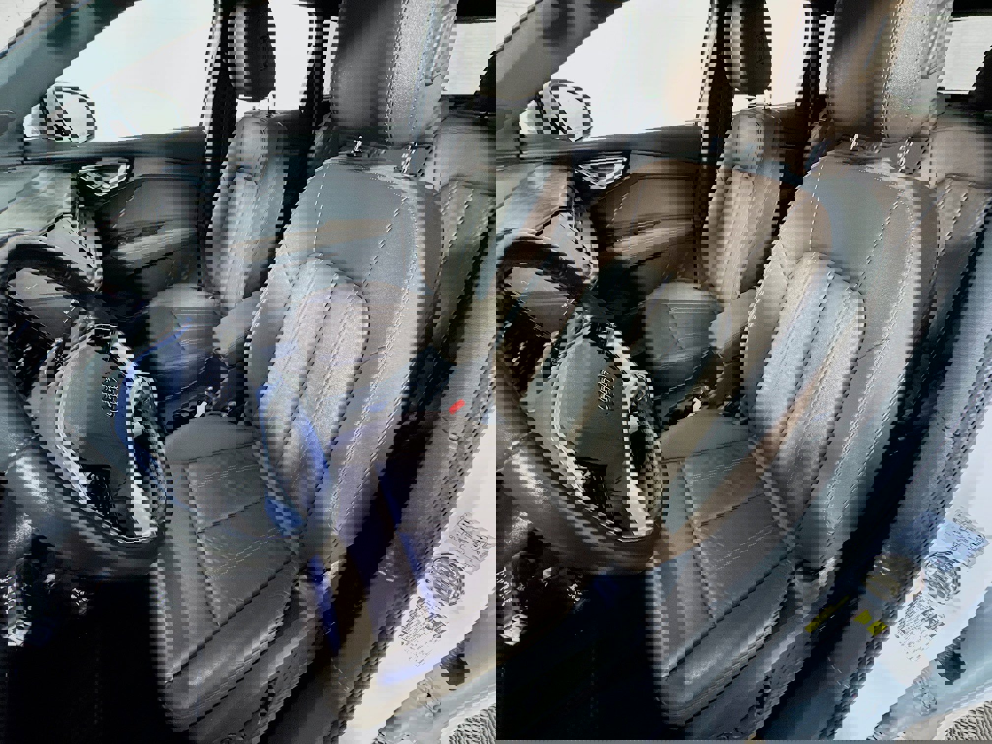 Used 2022 Audi Q4 e-tron Premium w/ Convenience Package image 13