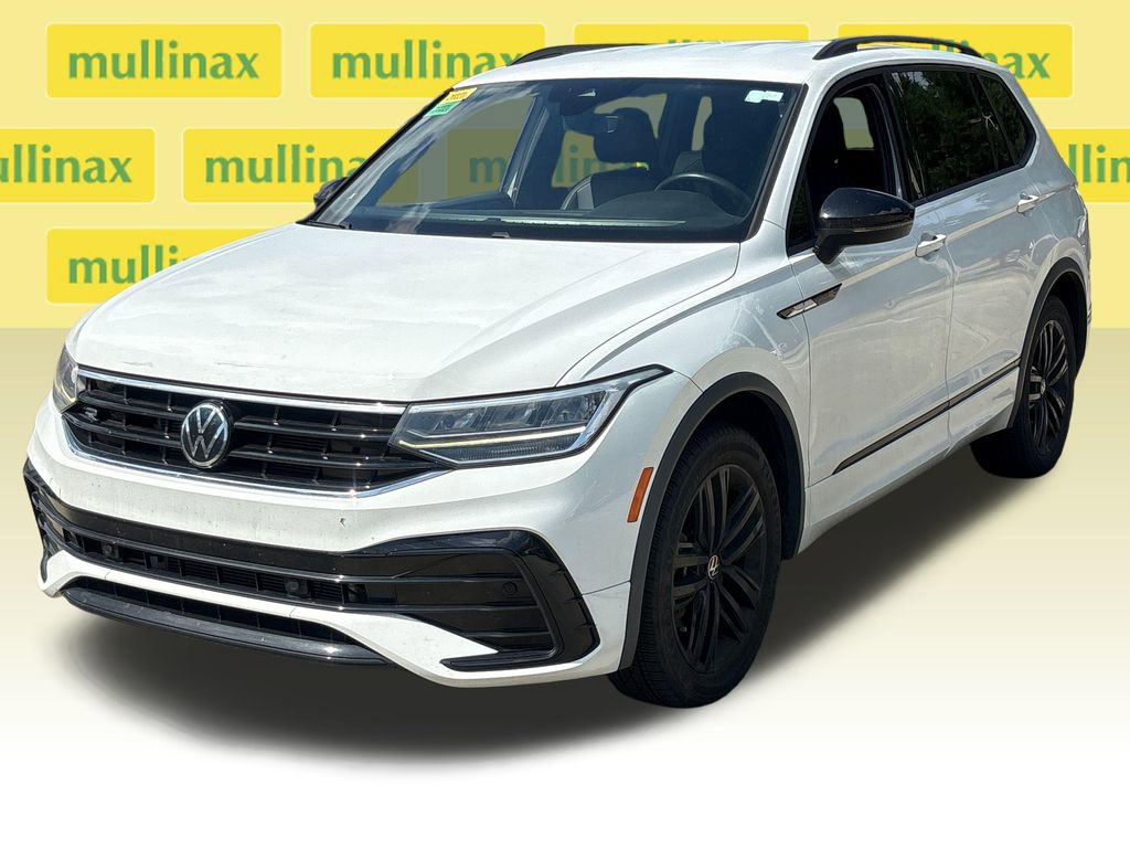 Used 2022 Volkswagen Tiguan SE R-Line FWD image 12