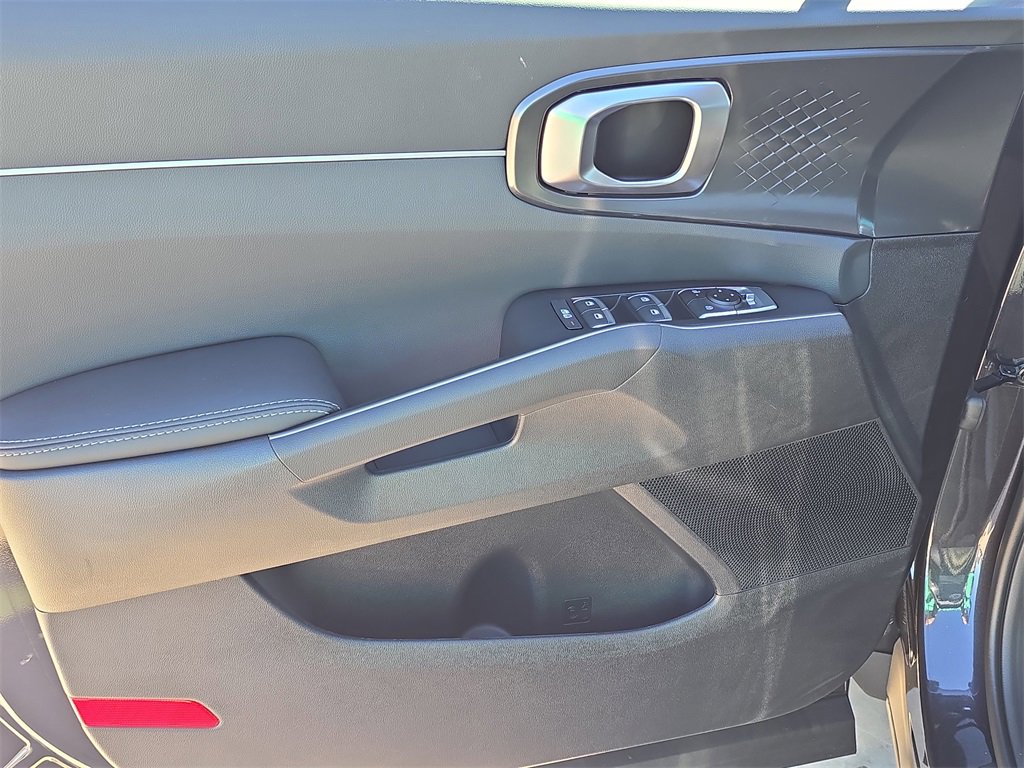 New 2026 Kia Sorento S image 19