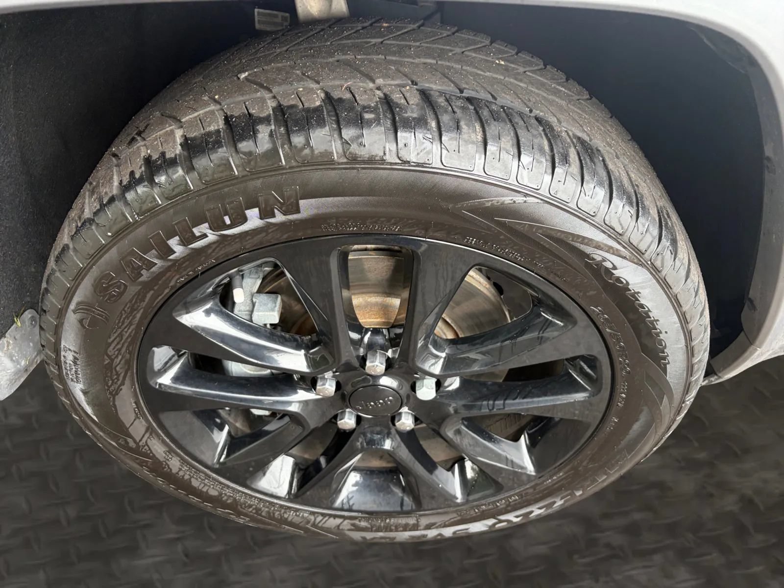 Used 2021 Jeep Grand Cherokee Laredo X AWD/4WD image 37