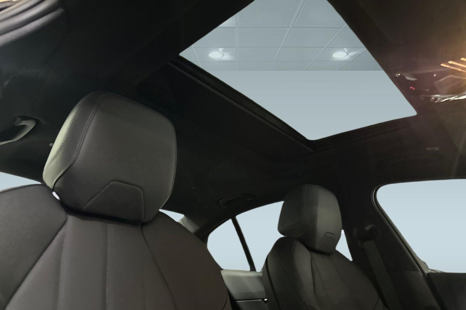 Used 2026 BMW 530i w/ Premium Package RWD image 13
