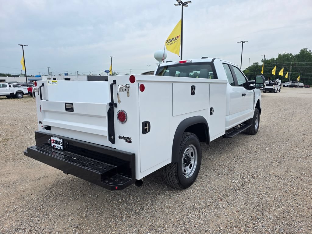 New 2026 Ford F350 XL w/ XL Chrome Package AWD/4WD image 9