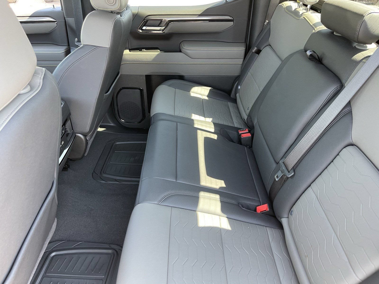 Certified 2025 Chevrolet Silverado 1500 ZR2 AWD/4WD image 18