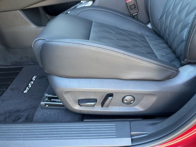 New 2026 Nissan Rogue Platinum w/ Platinum Premium Package image 30