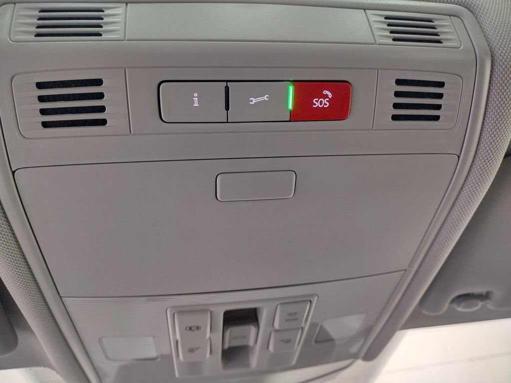 New 2026 Volkswagen Jetta SE FWD image 28