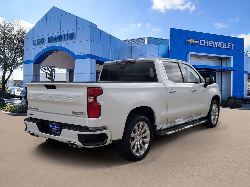 Used 2020 Chevrolet Silverado 1500 High Country w/ Technology Package image 3