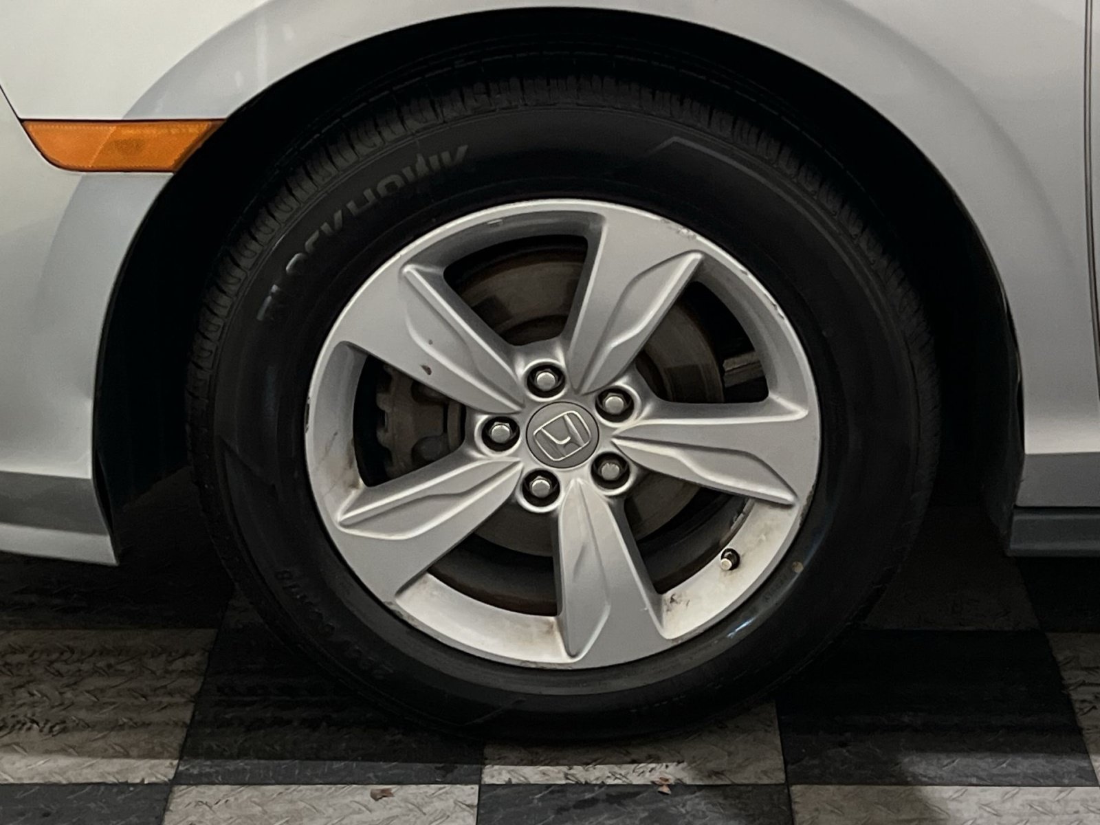 Used 2019 Honda Odyssey EX-L image 17