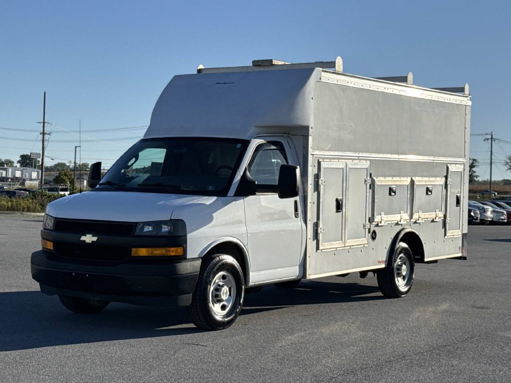 Used 2022 Chevrolet Express 3500 w/ Power Convenience Package RWD image 25