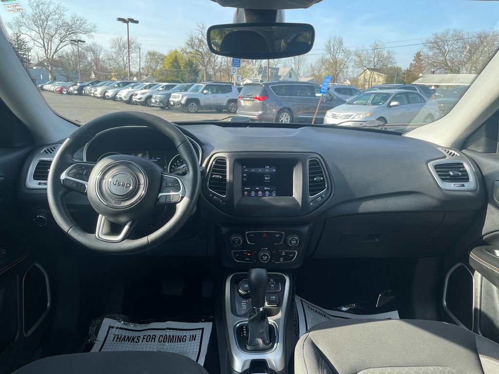 Used 2019 Jeep Compass Sport AWD/4WD image 17