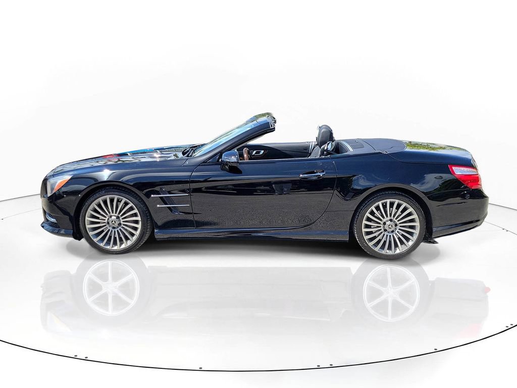 Used 2015 Mercedes-Benz SL 400 image 2