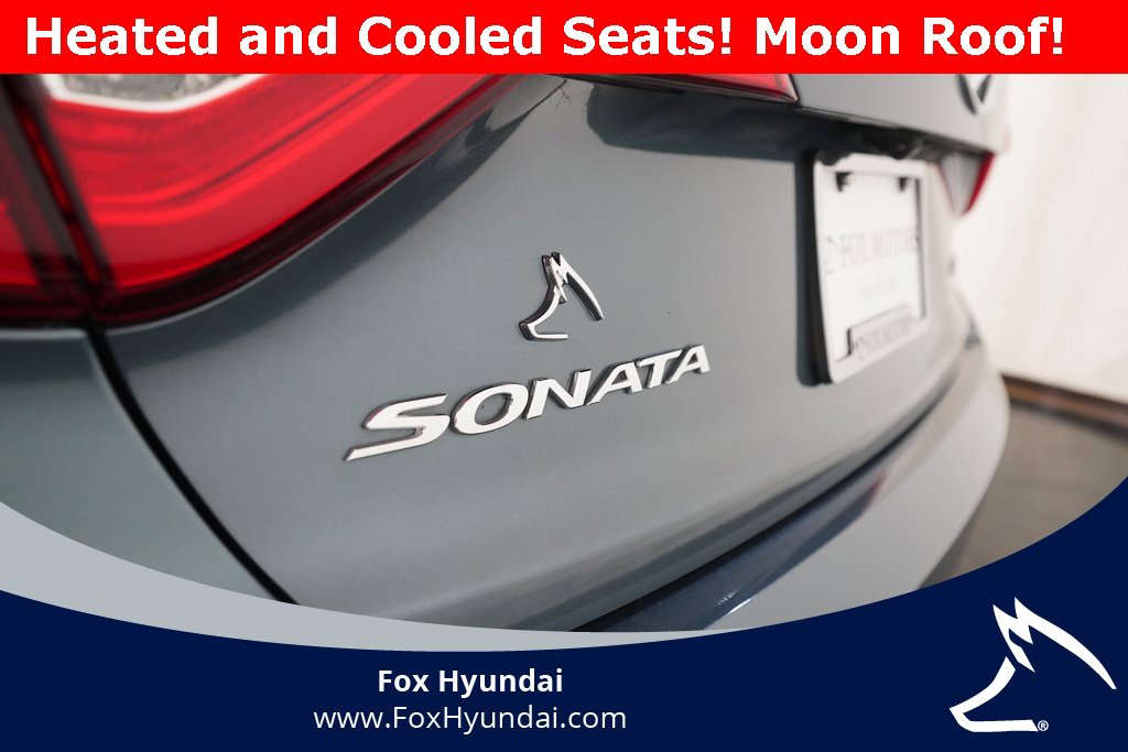 Used 2016 Hyundai Sonata Limited w/ Option Group 05 image 32