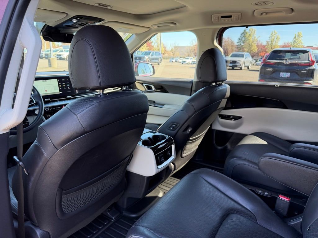 Used 2024 Kia Carnival SX Prestige FWD image 33